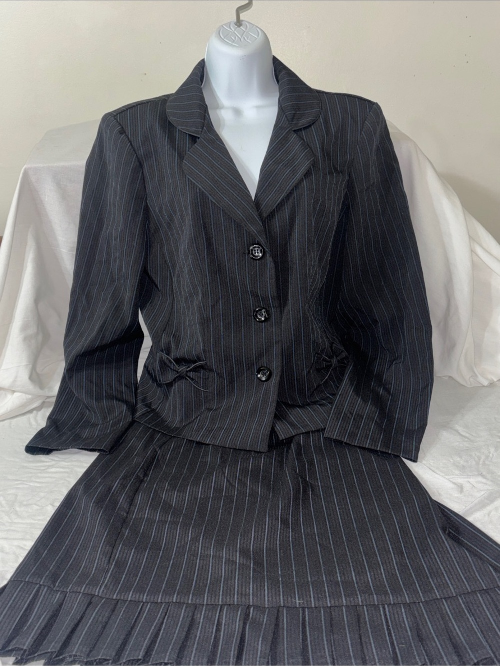 Black Pinstripe Set Tailored Blazer Pleated Skirt career professional office GR